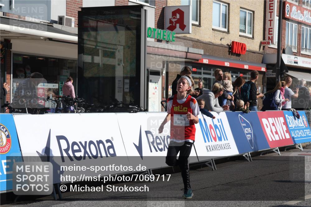 15.09.2024 - PSD Bank Halbmarathon Michael Strokosch http://msf.ph/oto/7069717 15.09.2024 10:25:20 Ziel 7, 19, 66, 102, 110, 165, 177 meine-sportfotos.de