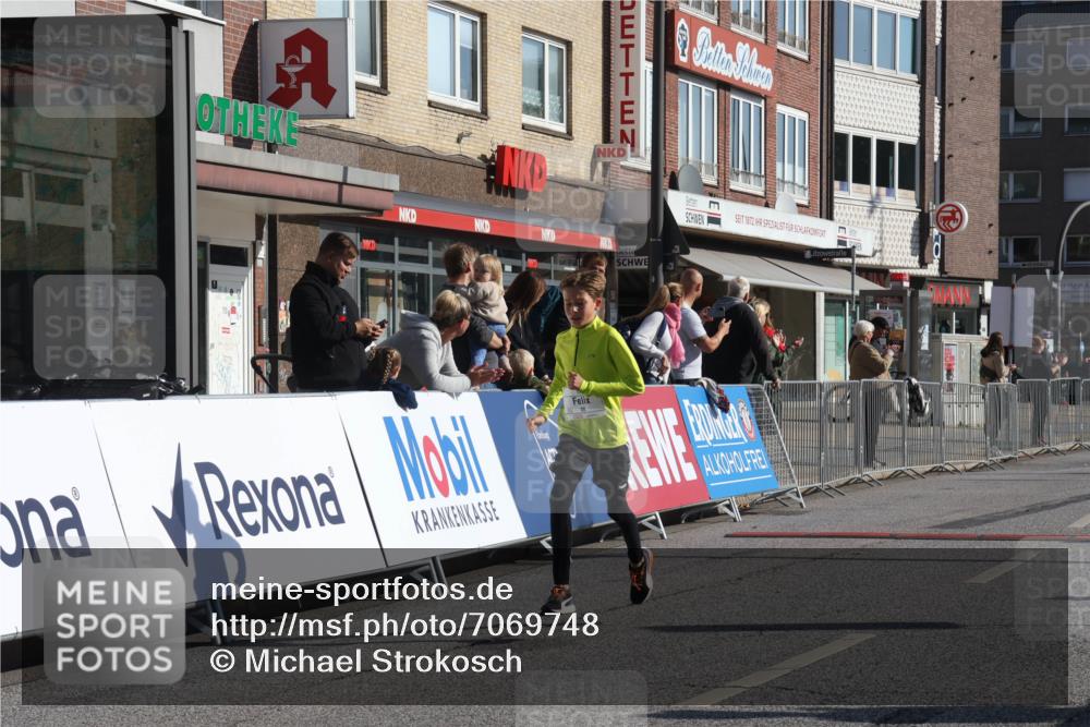 15.09.2024 - PSD Bank Halbmarathon Michael Strokosch http://msf.ph/oto/7069748 15.09.2024 10:25:22 Ziel 7, 19, 66, 102, 110, 177, 257 meine-sportfotos.de