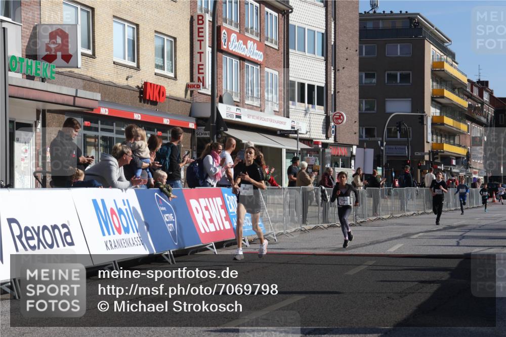 15.09.2024 - PSD Bank Halbmarathon Michael Strokosch http://msf.ph/oto/7069798 15.09.2024 10:25:29 Ziel 7, 19, 36, 66, 110, 238, 257 meine-sportfotos.de