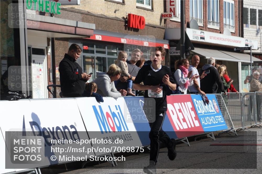 15.09.2024 - PSD Bank Halbmarathon Michael Strokosch http://msf.ph/oto/7069875 15.09.2024 10:25:36 Ziel 36, 110, 221, 238, 248, 257, 298, 300 meine-sportfotos.de