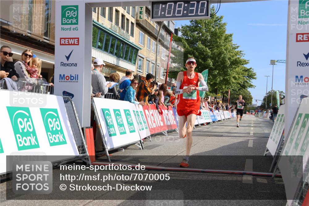 15.09.2024 - PSD Bank Halbmarathon Strokosch-Dieckow http://msf.ph/oto/7070005 15.09.2024 11:09:21 Ziel 495, 499, 510, 529 meine-sportfotos.de