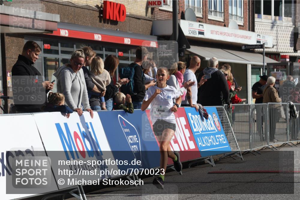 15.09.2024 - PSD Bank Halbmarathon Michael Strokosch http://msf.ph/oto/7070023 15.09.2024 10:25:53 Ziel 20, 54, 98, 240, 298 meine-sportfotos.de