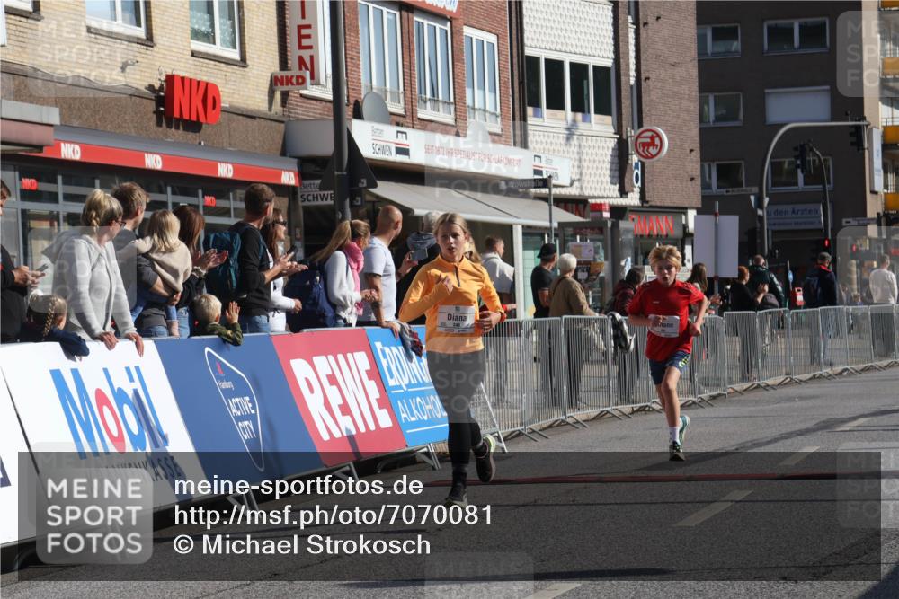 15.09.2024 - PSD Bank Halbmarathon Michael Strokosch http://msf.ph/oto/7070081 15.09.2024 10:25:58 Ziel 20, 54, 98, 240 meine-sportfotos.de
