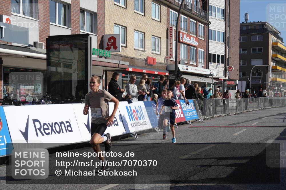 15.09.2024 - PSD Bank Halbmarathon Michael Strokosch http://msf.ph/oto/7070370 15.09.2024 10:26:25 Ziel 9, 86, 88, 116, 118, 143, 144, 188, 200, 216, 251, 295 meine-sportfotos.de