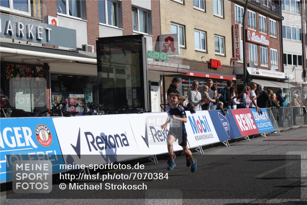 15.09.2024 - PSD Bank Halbmarathon Michael Strokosch http://msf.ph/oto/7070384 15.09.2024 10:26:26 Ziel 9, 86, 88, 116, 118, 143, 144, 188, 200, 216, 251, 295 meine-sportfotos.de