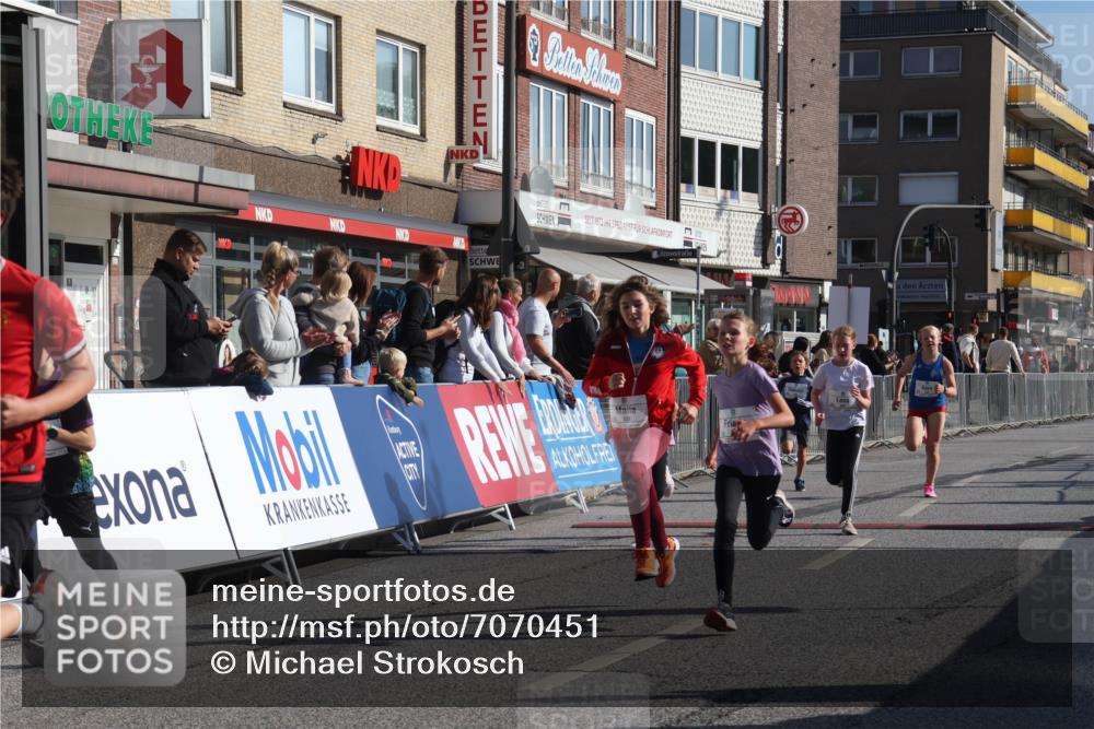 15.09.2024 - PSD Bank Halbmarathon Michael Strokosch http://msf.ph/oto/7070451 15.09.2024 10:26:36 Ziel 116, 118, 134, 143, 173, 196, 200, 209, 212, 229, 237, 251, 307 meine-sportfotos.de