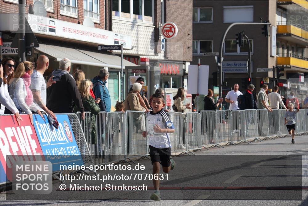 15.09.2024 - PSD Bank Halbmarathon Michael Strokosch http://msf.ph/oto/7070631 15.09.2024 10:26:55 Ziel 18, 42, 69, 75, 82, 215, 270, 284, 294 meine-sportfotos.de