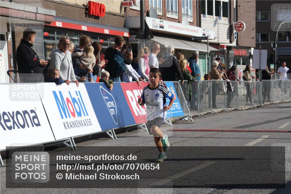 15.09.2024 - PSD Bank Halbmarathon Michael Strokosch http://msf.ph/oto/7070654 15.09.2024 10:26:56 Ziel 18, 42, 69, 75, 82, 167, 215, 270, 284, 294 meine-sportfotos.de