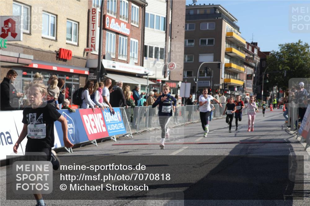 15.09.2024 - PSD Bank Halbmarathon Michael Strokosch http://msf.ph/oto/7070818 15.09.2024 10:27:13 Ziel 18, 48, 75, 82, 87, 136, 139, 167, 198, 210, 219, 268, 270, 272, 294 meine-sportfotos.de