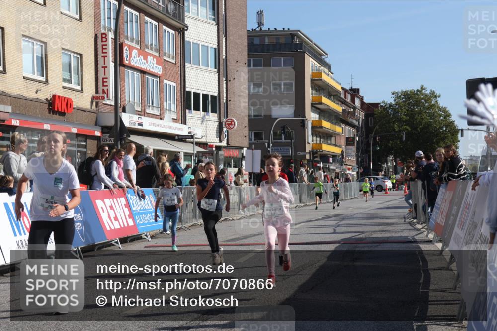 15.09.2024 - PSD Bank Halbmarathon Michael Strokosch http://msf.ph/oto/7070866 15.09.2024 10:27:16 Ziel 48, 87, 136, 139, 167, 174, 198, 210, 219, 233, 268, 272 meine-sportfotos.de