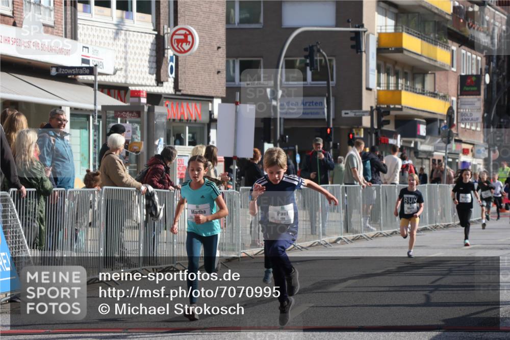 15.09.2024 - PSD Bank Halbmarathon Michael Strokosch http://msf.ph/oto/7070995 15.09.2024 10:27:32 Ziel 8, 37, 101, 122, 125, 159, 174, 204, 233 meine-sportfotos.de