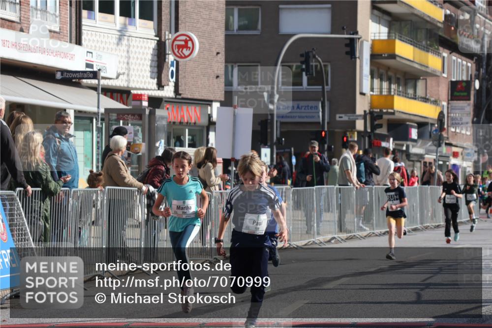 15.09.2024 - PSD Bank Halbmarathon Michael Strokosch http://msf.ph/oto/7070999 15.09.2024 10:27:32 Ziel 8, 37, 101, 122, 125, 159, 174, 204, 233 meine-sportfotos.de