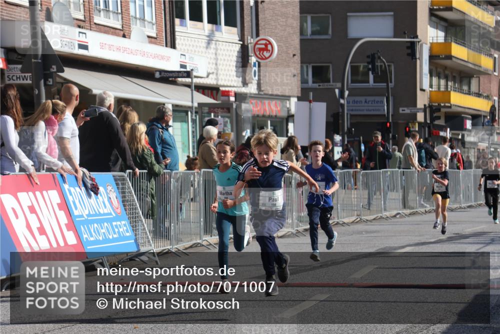15.09.2024 - PSD Bank Halbmarathon Michael Strokosch http://msf.ph/oto/7071007 15.09.2024 10:27:33 Ziel 8, 37, 101, 103, 122, 125, 159, 174, 204, 233 meine-sportfotos.de