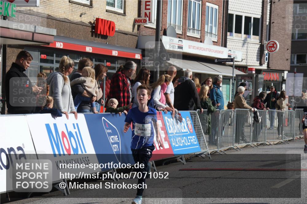 15.09.2024 - PSD Bank Halbmarathon Michael Strokosch http://msf.ph/oto/7071052 15.09.2024 10:27:35 Ziel 8, 37, 73, 101, 103, 122, 125, 159, 204, 249 meine-sportfotos.de