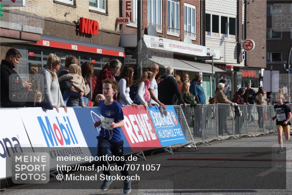 15.09.2024 - PSD Bank Halbmarathon Michael Strokosch http://msf.ph/oto/7071057 15.09.2024 10:27:36 Ziel 8, 37, 73, 101, 103, 122, 125, 159, 204, 249, 296 meine-sportfotos.de