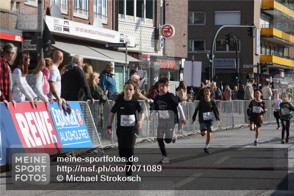 15.09.2024 - PSD Bank Halbmarathon Michael Strokosch http://msf.ph/oto/7071089 15.09.2024 10:27:39 Ziel 8, 27, 28, 37, 73, 101, 103, 108, 122, 125, 159, 204, 249, 296 meine-sportfotos.de