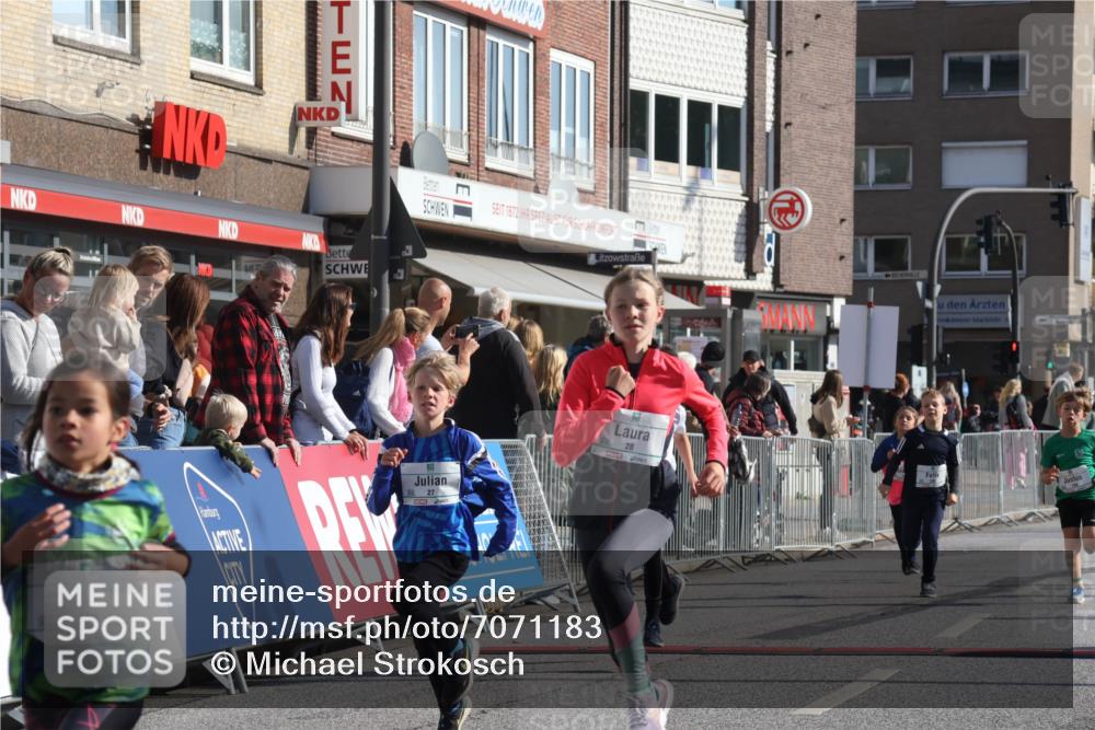 15.09.2024 - PSD Bank Halbmarathon Michael Strokosch http://msf.ph/oto/7071183 15.09.2024 10:27:46 Ziel 27, 28, 37, 73, 101, 103, 108, 125, 128, 138, 159, 204, 247, 249, 261, 296 meine-sportfotos.de