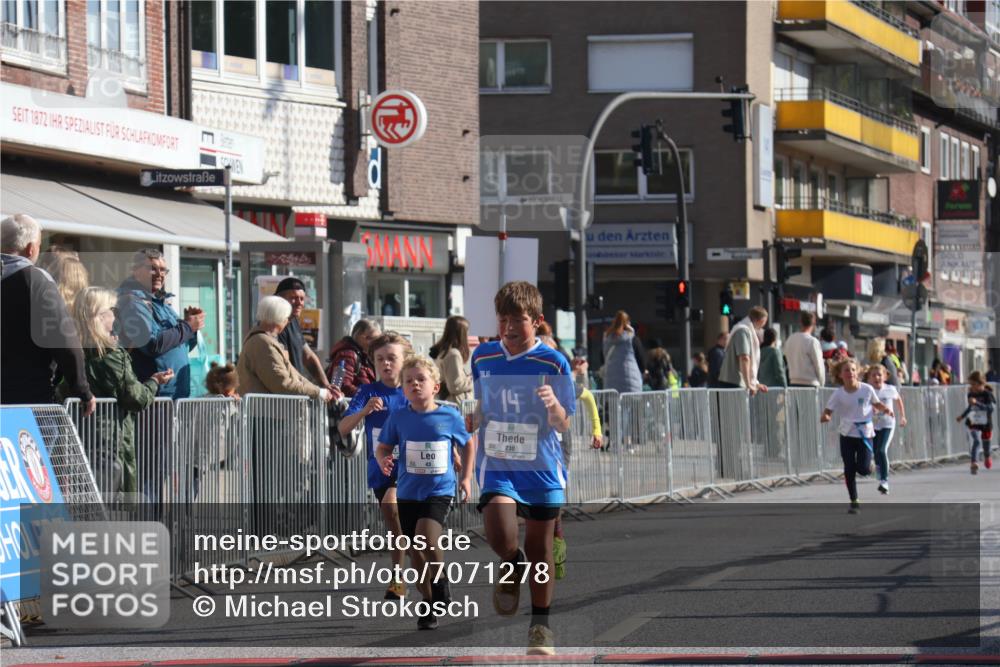 15.09.2024 - PSD Bank Halbmarathon Michael Strokosch http://msf.ph/oto/7071278 15.09.2024 10:27:53 Ziel 14, 27, 28, 43, 73, 77, 103, 108, 128, 138, 230, 247, 249, 261, 296 meine-sportfotos.de