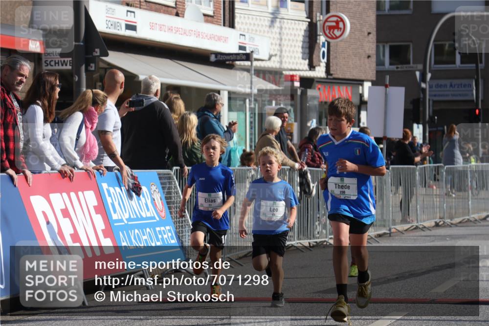 15.09.2024 - PSD Bank Halbmarathon Michael Strokosch http://msf.ph/oto/7071298 15.09.2024 10:27:54 Ziel 14, 27, 28, 43, 73, 77, 108, 128, 138, 230, 247, 249, 261, 293, 296 meine-sportfotos.de