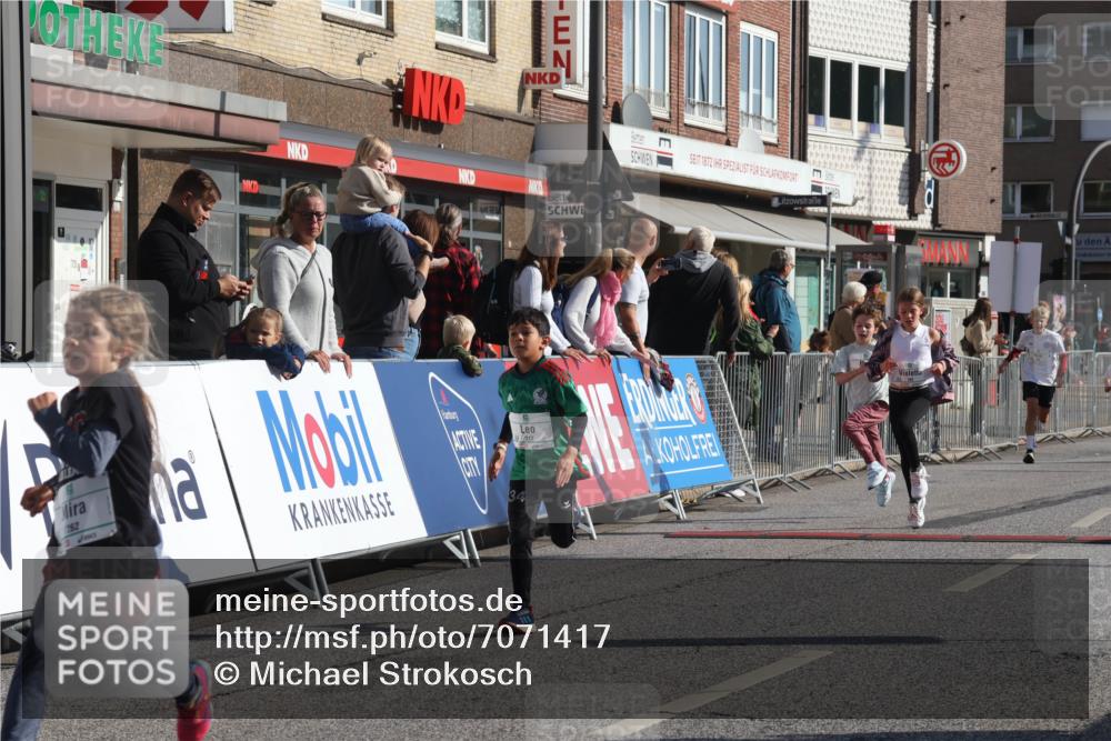 15.09.2024 - PSD Bank Halbmarathon Michael Strokosch http://msf.ph/oto/7071417 15.09.2024 10:28:04 Ziel 14, 43, 77, 84, 94, 132, 161, 208, 217, 230, 258, 262, 293 meine-sportfotos.de