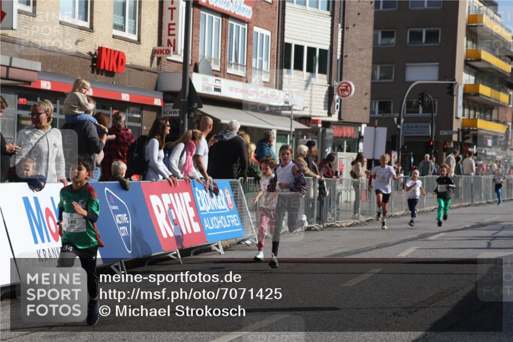15.09.2024 - PSD Bank Halbmarathon Michael Strokosch http://msf.ph/oto/7071425 15.09.2024 10:28:04 Ziel 14, 43, 77, 84, 94, 132, 161, 208, 217, 230, 258, 262, 293 meine-sportfotos.de