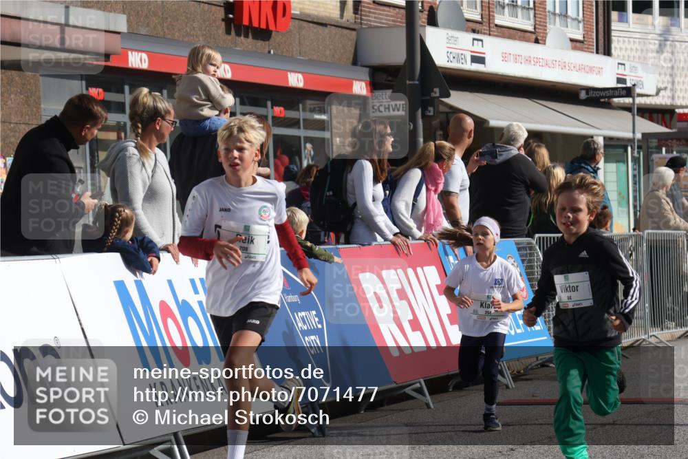15.09.2024 - PSD Bank Halbmarathon Michael Strokosch http://msf.ph/oto/7071477 15.09.2024 10:28:08 Ziel 14, 43, 77, 84, 94, 132, 135, 161, 166, 208, 217, 258, 262, 285, 293 meine-sportfotos.de