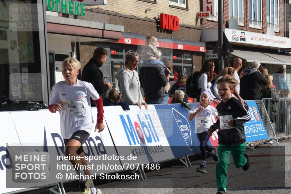15.09.2024 - PSD Bank Halbmarathon Michael Strokosch http://msf.ph/oto/7071486 15.09.2024 10:28:09 Ziel 14, 84, 94, 132, 135, 161, 166, 208, 217, 258, 262, 285, 293 meine-sportfotos.de
