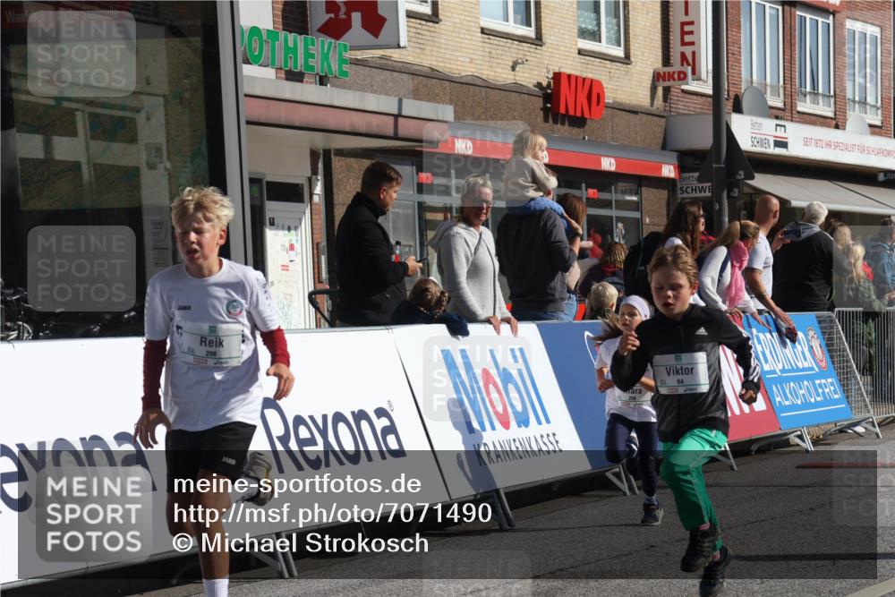 15.09.2024 - PSD Bank Halbmarathon Michael Strokosch http://msf.ph/oto/7071490 15.09.2024 10:28:09 Ziel 14, 84, 94, 132, 135, 161, 166, 208, 217, 258, 262, 285, 293 meine-sportfotos.de