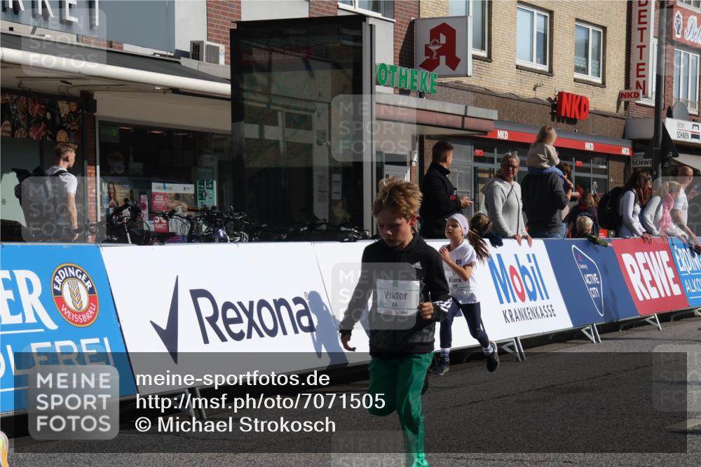 15.09.2024 - PSD Bank Halbmarathon Michael Strokosch http://msf.ph/oto/7071505 15.09.2024 10:28:10 Ziel 84, 94, 132, 135, 161, 166, 208, 217, 258, 262, 285, 293 meine-sportfotos.de