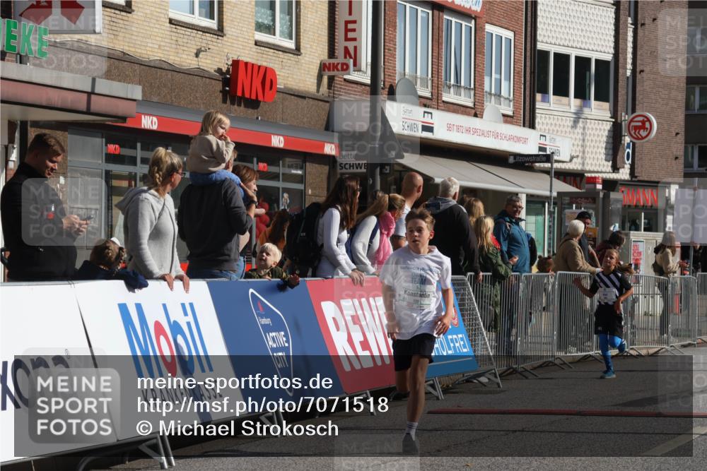 15.09.2024 - PSD Bank Halbmarathon Michael Strokosch http://msf.ph/oto/7071518 15.09.2024 10:28:12 Ziel 84, 94, 132, 135, 149, 161, 166, 208, 217, 258, 262, 285, 293 meine-sportfotos.de