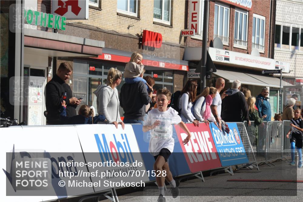 15.09.2024 - PSD Bank Halbmarathon Michael Strokosch http://msf.ph/oto/7071528 15.09.2024 10:28:13 Ziel 84, 89, 94, 132, 135, 149, 161, 166, 208, 217, 258, 262, 285, 293 meine-sportfotos.de