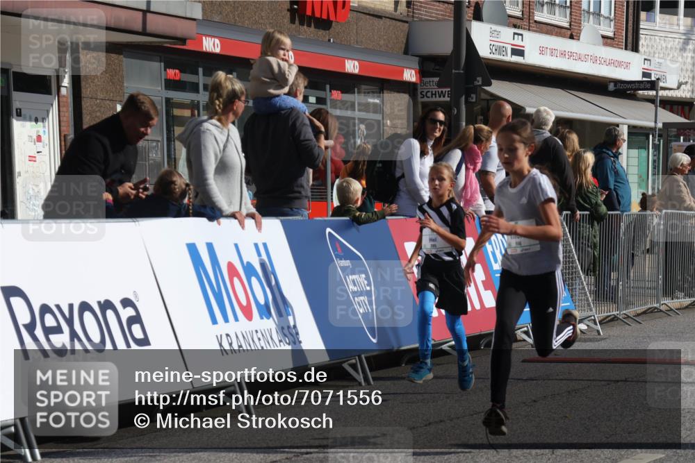 15.09.2024 - PSD Bank Halbmarathon Michael Strokosch http://msf.ph/oto/7071556 15.09.2024 10:28:15 Ziel 45, 84, 89, 94, 132, 135, 149, 161, 166, 208, 217, 258, 262, 285 meine-sportfotos.de