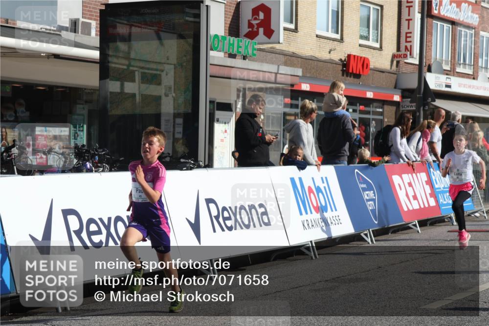 15.09.2024 - PSD Bank Halbmarathon Michael Strokosch http://msf.ph/oto/7071658 15.09.2024 10:28:24 Ziel 26, 45, 89, 92, 135, 149, 166, 183, 184, 192, 243, 285 meine-sportfotos.de