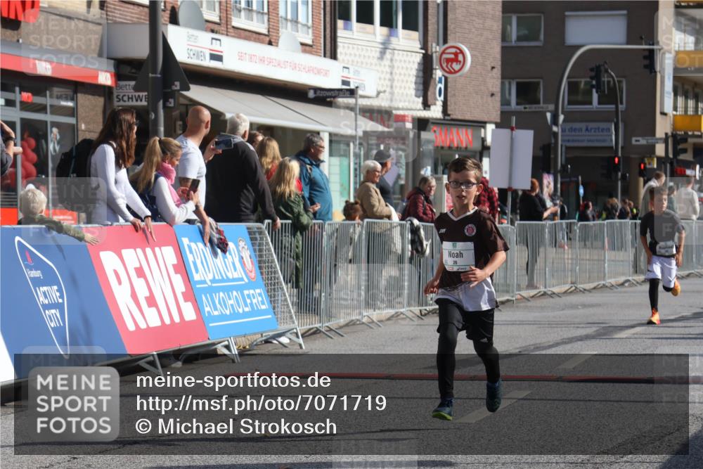 15.09.2024 - PSD Bank Halbmarathon Michael Strokosch http://msf.ph/oto/7071719 15.09.2024 10:28:31 Ziel 26, 45, 89, 92, 149, 162, 183, 184, 192, 243, 273 meine-sportfotos.de
