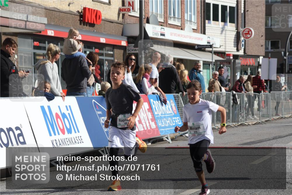 15.09.2024 - PSD Bank Halbmarathon Michael Strokosch http://msf.ph/oto/7071761 15.09.2024 10:28:35 Ziel 26, 45, 92, 162, 183, 184, 192, 205, 235, 243, 273, 305 meine-sportfotos.de