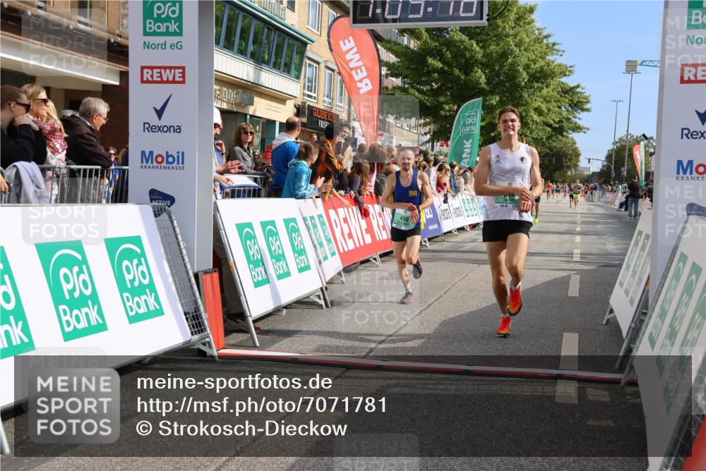 15.09.2024 - PSD Bank Halbmarathon Strokosch-Dieckow http://msf.ph/oto/7071781 15.09.2024 11:10:07 Ziel 470, 473, 480, 490, 504, 514, 531 meine-sportfotos.de