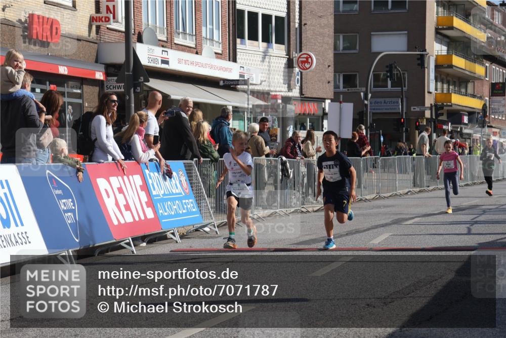 15.09.2024 - PSD Bank Halbmarathon Michael Strokosch http://msf.ph/oto/7071787 15.09.2024 10:28:38 Ziel 26, 130, 162, 183, 184, 192, 205, 235, 243, 273, 305 meine-sportfotos.de
