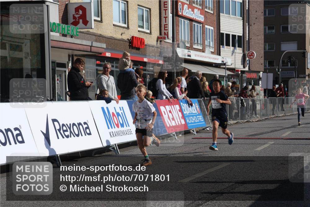 15.09.2024 - PSD Bank Halbmarathon Michael Strokosch http://msf.ph/oto/7071801 15.09.2024 10:28:39 Ziel 26, 130, 162, 184, 192, 205, 235, 243, 273, 305 meine-sportfotos.de
