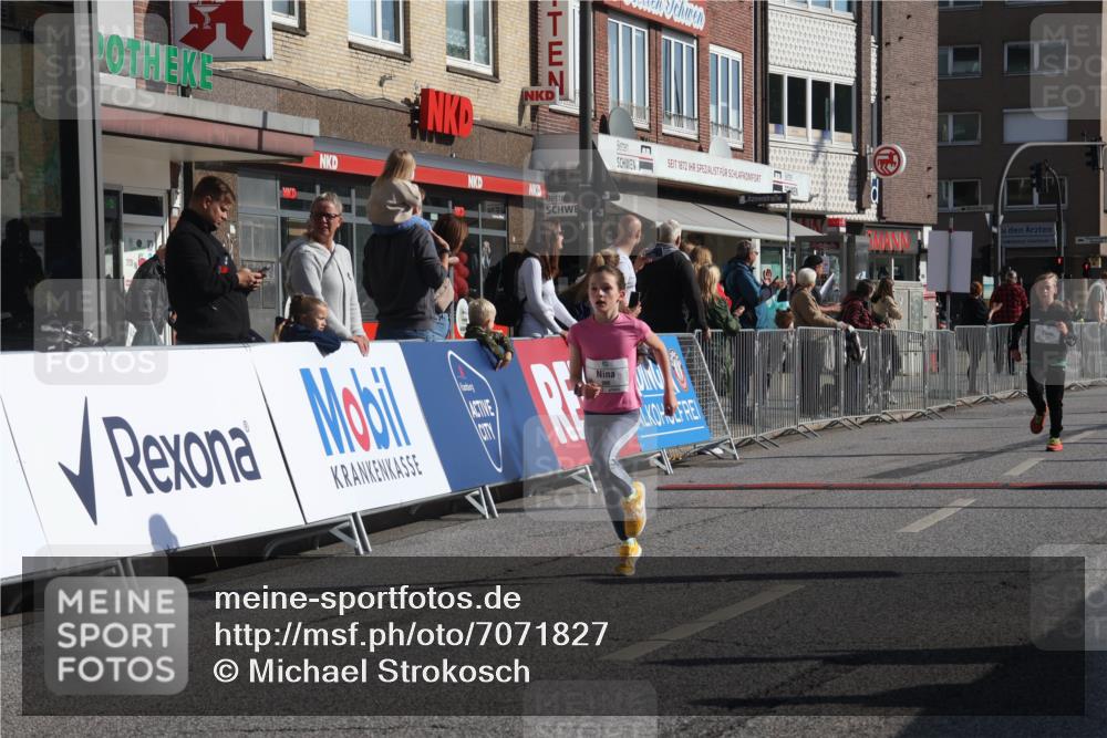 15.09.2024 - PSD Bank Halbmarathon Michael Strokosch http://msf.ph/oto/7071827 15.09.2024 10:28:42 Ziel 26, 130, 140, 162, 184, 205, 235, 273, 305 meine-sportfotos.de