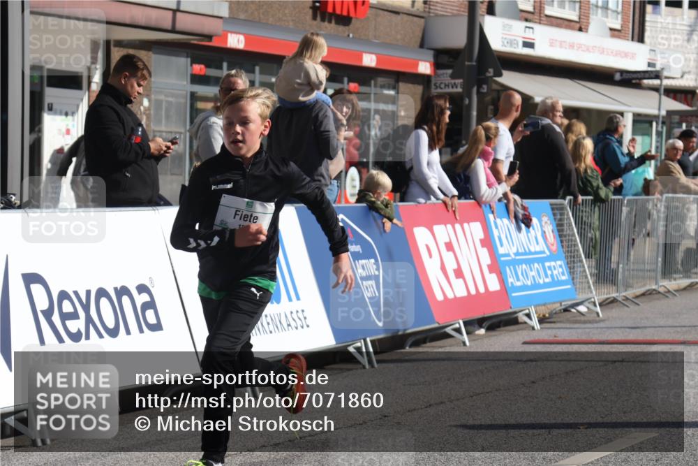 15.09.2024 - PSD Bank Halbmarathon Michael Strokosch http://msf.ph/oto/7071860 15.09.2024 10:28:45 Ziel 130, 140, 162, 205, 235, 273, 305 meine-sportfotos.de