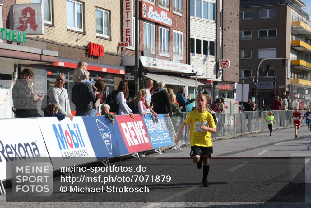 15.09.2024 - PSD Bank Halbmarathon Michael Strokosch http://msf.ph/oto/7071879 15.09.2024 10:28:48 Ziel 106, 107, 130, 137, 140, 162, 179, 205, 222, 235, 305 meine-sportfotos.de