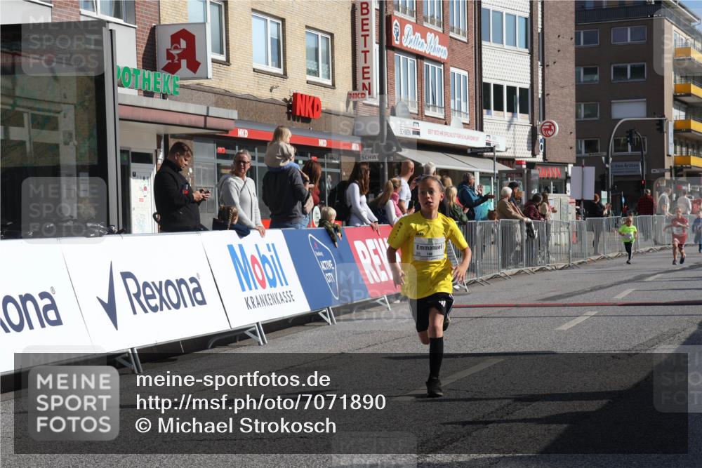 15.09.2024 - PSD Bank Halbmarathon Michael Strokosch http://msf.ph/oto/7071890 15.09.2024 10:28:48 Ziel 106, 107, 130, 137, 140, 162, 179, 205, 222, 235, 305 meine-sportfotos.de