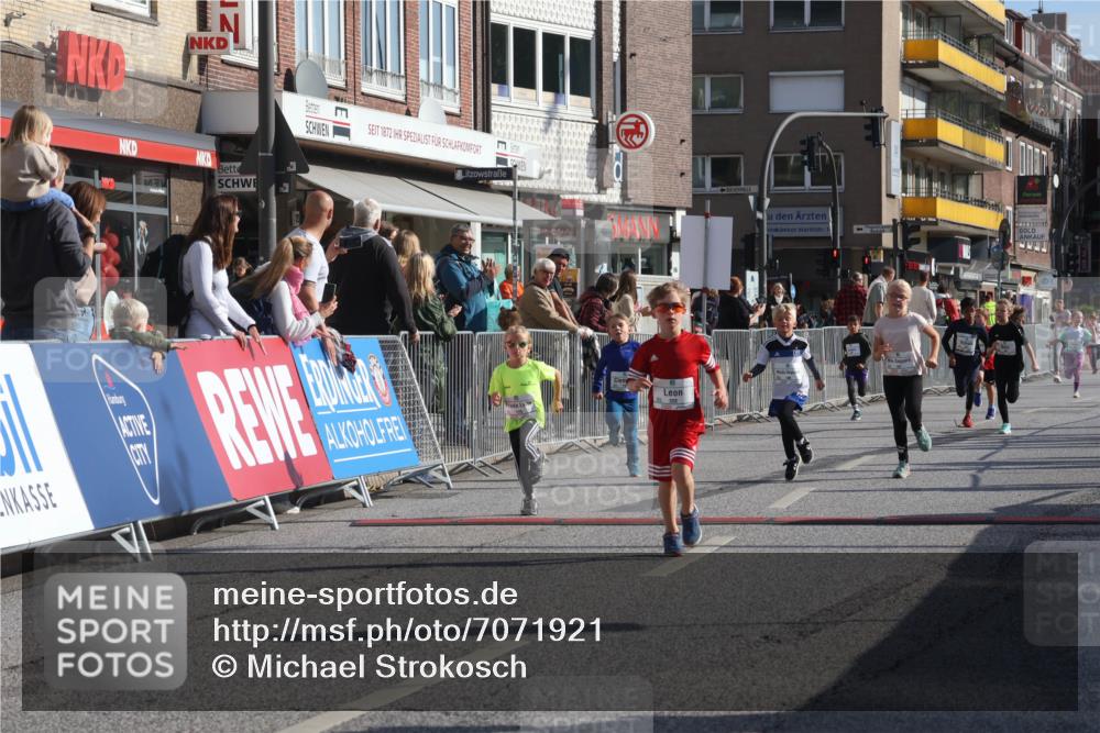 15.09.2024 - PSD Bank Halbmarathon Michael Strokosch http://msf.ph/oto/7071921 15.09.2024 10:28:53 Ziel 106, 107, 130, 137, 140, 154, 179, 189, 205, 222, 231, 292 meine-sportfotos.de