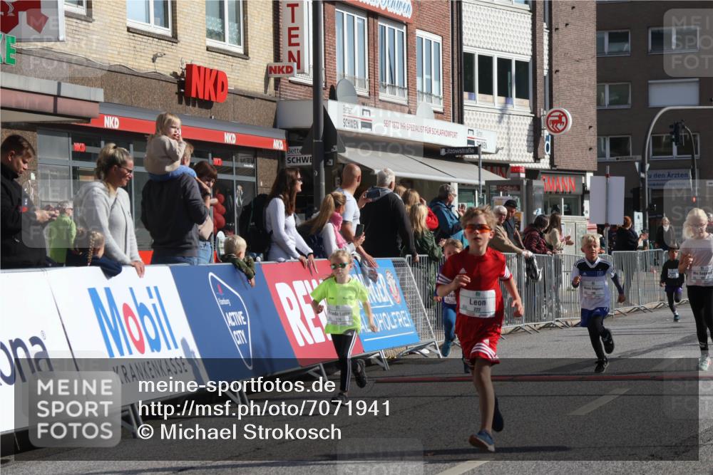 15.09.2024 - PSD Bank Halbmarathon Michael Strokosch http://msf.ph/oto/7071941 15.09.2024 10:28:54 Ziel 106, 107, 130, 137, 140, 154, 179, 189, 205, 222, 231, 292 meine-sportfotos.de