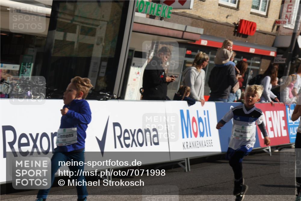 15.09.2024 - PSD Bank Halbmarathon Michael Strokosch http://msf.ph/oto/7071998 15.09.2024 10:28:57 Ziel 106, 107, 130, 137, 140, 154, 170, 179, 189, 222, 231, 288, 292 meine-sportfotos.de