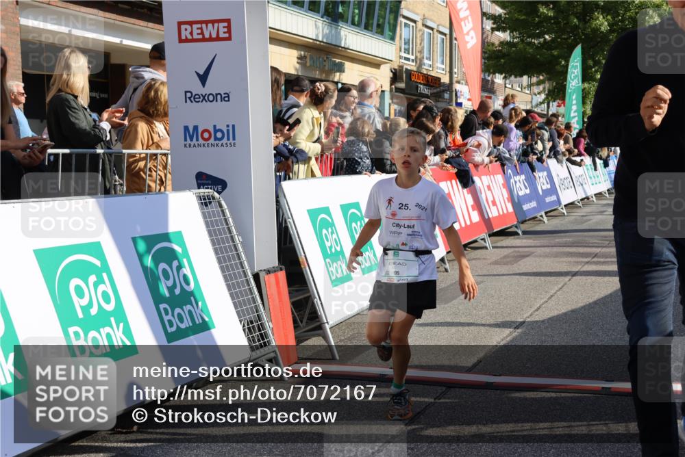 15.09.2024 - PSD Bank Halbmarathon Strokosch-Dieckow http://msf.ph/oto/7072167 15.09.2024 10:28:54 Ziel 26, 130, 162, 184, 192, 205, 235, 243, 273, 305 meine-sportfotos.de