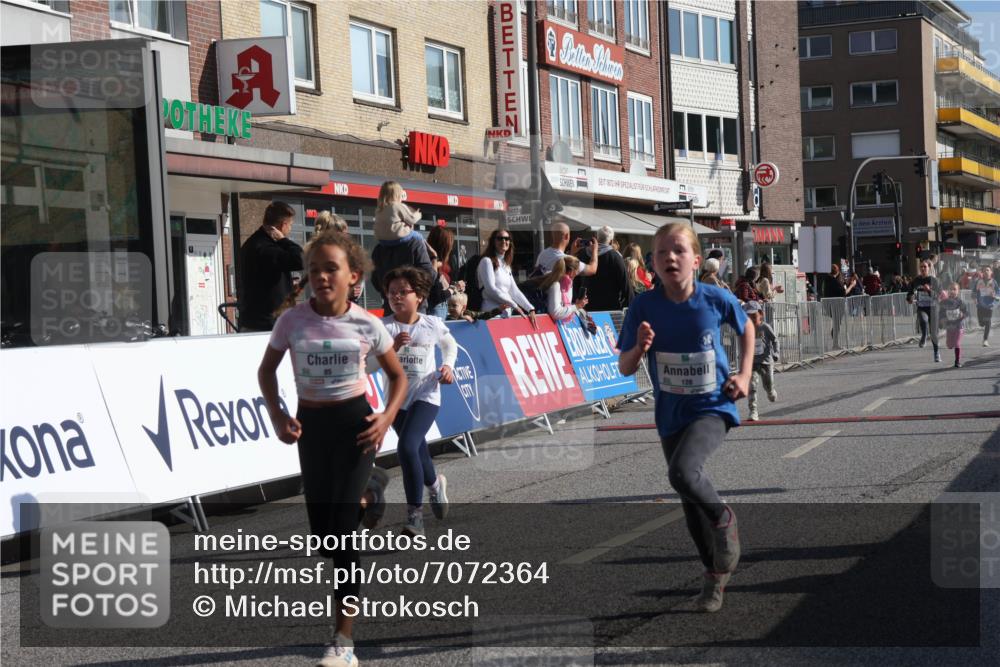 15.09.2024 - PSD Bank Halbmarathon Michael Strokosch http://msf.ph/oto/7072364 15.09.2024 10:29:30 Ziel 46, 60, 80, 85, 111, 112, 120, 168, 194 meine-sportfotos.de