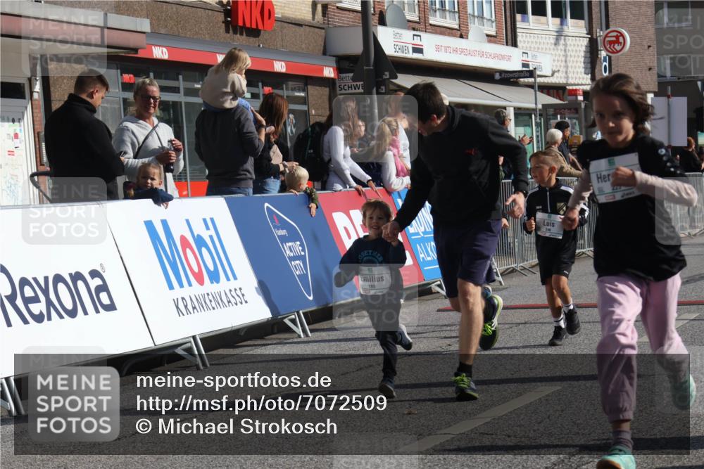 15.09.2024 - PSD Bank Halbmarathon Michael Strokosch http://msf.ph/oto/7072509 15.09.2024 10:29:43 Ziel 3, 15, 46, 60, 63, 74, 112, 164, 168, 171, 185, 218, 225, 246, 286 meine-sportfotos.de