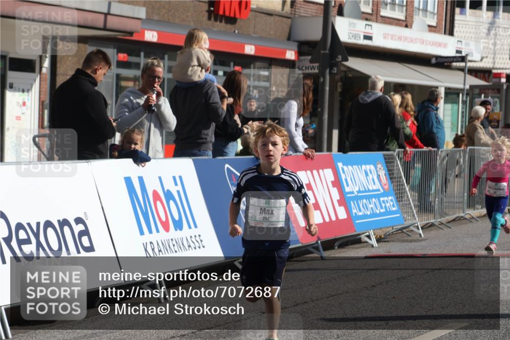 15.09.2024 - PSD Bank Halbmarathon Michael Strokosch http://msf.ph/oto/7072687 15.09.2024 10:29:59 Ziel 3, 32, 63, 97, 127, 129, 156, 218, 252, 264, 281, 286, 289, 306 meine-sportfotos.de