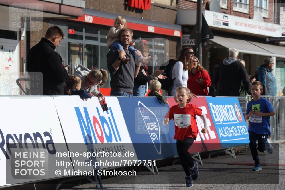 15.09.2024 - PSD Bank Halbmarathon Michael Strokosch http://msf.ph/oto/7072751 15.09.2024 10:30:04 Ziel 32, 97, 127, 129, 156, 252, 264, 281, 289, 306 meine-sportfotos.de